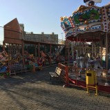 KİRALIK Armutlu Tatil Köyünde  14 Nisan 28 Nisan Dönemi 98 m2 Denize Sıfır Yüksek Kat.