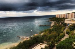 Kış Tatili Seni Bekliyor.. Armutlu Tatil Köyünde Satılık  03 Aralık – 17 Aralık 50 m2 1+1  Denize Sıfır Daire Dönemi 65.000 TL