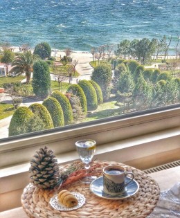 Ekim’de Tatilin Huzuru , Denizin Esintisi, Kaplıcanın Rahatlığı ile Armutlu Tatil Köyünde Fırsat Daire 08 Ekim – 22 Ekim Dönemi