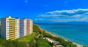 Armutlu Tatil Köyünde 31 Mayıs – 14 Haziran Dönemi 98 M2 Denize Sıfır Konumda Daire